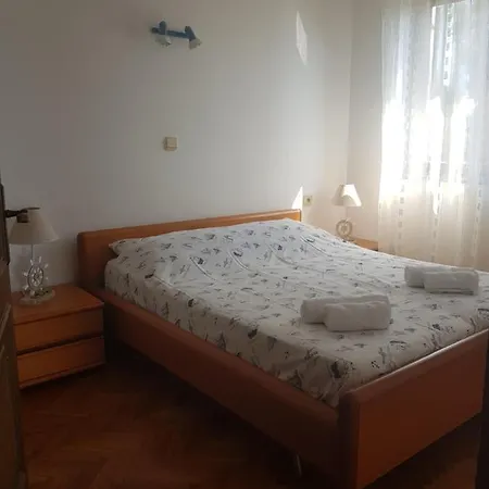 Jenny * Novi Vinodolski