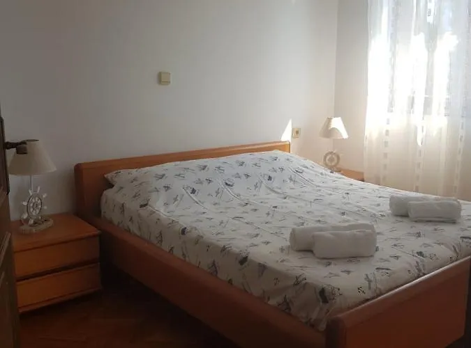 Jenny * Novi Vinodolski